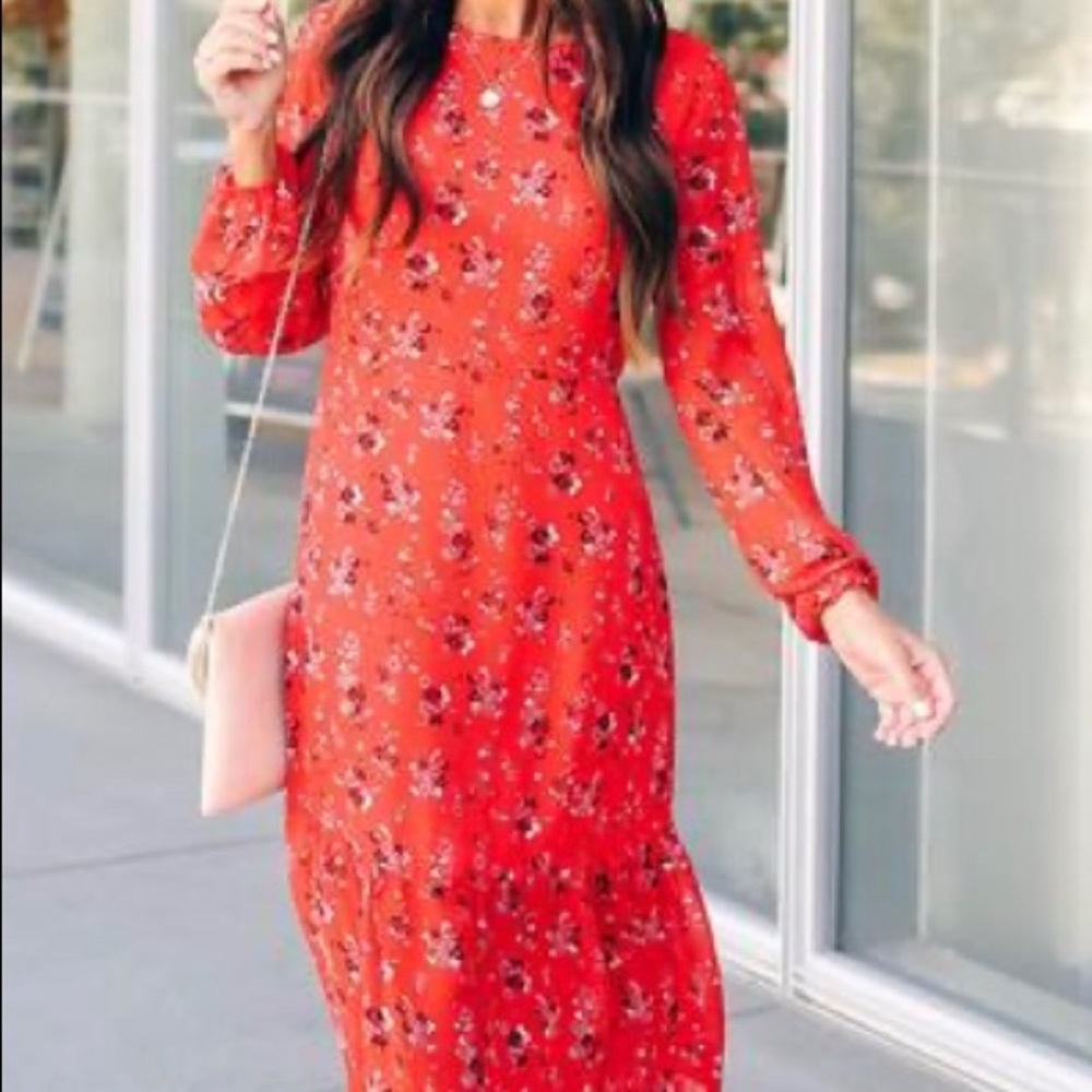 Beautiful flowy dress